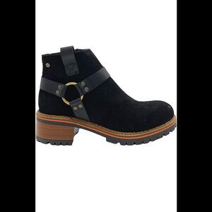 Hee Suede Lug Sole Ankle Boots w/ Harness Detail Black - Medium